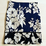 White House | Black Market WHBM Navy Black Floral Colorblock Skirt Size 4 Photo 0