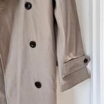 Jenni Kayne  Women's Belted Cotton Blend Trench Coat Light Tan Size Medium NWT Photo 7