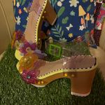 Cute Betsy Johnson shoes Yellow Size 5 Photo 0