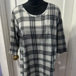 Bobbie Brooks Grey Plaid Long Sleeve Top in 2X Gray Size XXL Photo 0