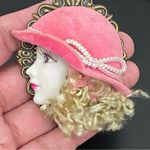 Vintage Porcelain Face Victorian Lady Head Brooch 18g Photo 6