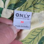 Old Navy  Yellow Poplin Classic Tropical Floral Pajama Top Size Medium Photo 5