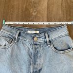 PacSun  high rise straight jeans light wash buttonfly distressed Women’s size 25 Photo 4