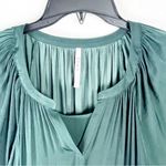 Soma  Green Crinkle Satin Flutter Sleeves Side Pockets Built In Bra Dress Size XL Photo 4