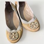 Tory Burch  Caroline Patent Leather Ballerina Flats Shoes Nude Beige Size 7.5 M Photo 5