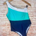 Colorblock One Shoulder One Photo 0