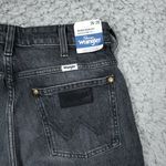 Wrangler  World Wide 661 Cropped High Rise Wide Leg Jeans Black Size 26 x 28 Photo 3