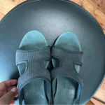 UGG  Lomita Clog Sandals Sz 6 Photo 6