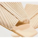 Vivaia Square Photo 1