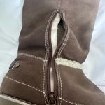 Skechers  Brown Winter Boots with Cream Trim Photo 7