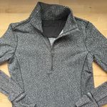 Lululemon • PULL OVER Photo 0