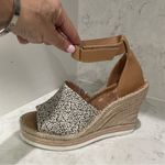 Toms New! Tom’s Marisol Natural Leopard Wedge Heel Sandals Sz‎ 6 Photo 3