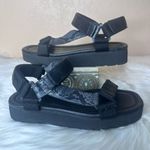Vince Carver Sport Sandal Leather Platform Snakeskin Print Size 8 Photo 1