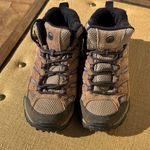 Merrell  Women's Moab 2 Vent Mid Hiking Boots Size 6.5 Photo 1