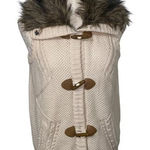 Pink republic  Ivory Cable Knit Faux Fur Collar Toggle Sweater Vest Size Medium Photo 0