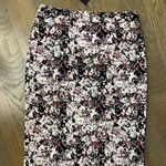 The Limited NWT Floral pink White Skirt sz8 Photo 0