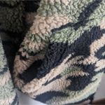 Rock & Republic  Camo Zip Up Sherpa Fleece Jacket Size‎ Women's Small Photo 4