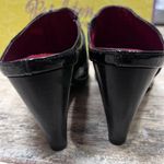 Brighton Black Croc Suede Romeo Heels 7.5 Photo 3