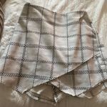 Boutique White and Black Skort Photo 0