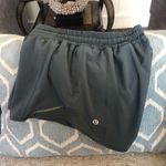 Lululemon  Hotty Hot Shorts Green Mesh Athletic 4” Inseam Short 4 / Small Photo 8