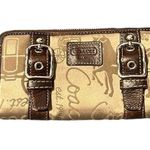Coach Authenticated Vintage Zoe Horse & Carriage zip around wallet with COA Photo 0