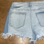 Altar'd State Woman’s Altr’d State Frayed Denim 2 Tone Shorts Size 29 Photo 5