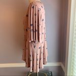 Lucky Brand blush pink floral shark bite hem flutter sleeve top Photo 3