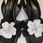 Laura Ferri black & white flower Shoes 7.5 Photo 0