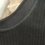 Aritzia babaton black ribbed crop tank top Sz M Photo 3