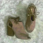 Qupid  tan faux suede,‎ peep toe, block heel woman’s size 7.5 Photo 1