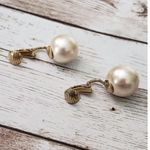 Vintage Clip On Earrings 0.5" Pearlescent Ball Photo 3