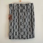 Forever 21  NEW black white geometric printed straight pencil skirt ~ NWT Small Photo 1