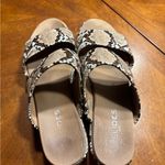 JSlides J/SLIDES
Quincy Snake-Print Leather Platform Sandals Sz 8.5 great condition Photo 4