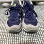 New Balance  574 Women's Sneakers Size 6 Photo 1