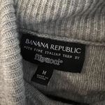 Banana Republic Sweater Photo 2