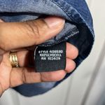 Intro. Women’s denim/Chambrey blouse with a V Photo 4