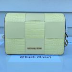 Michael Kors MK Mercer SM Clutch Crossbody -Buttercup Photo 1
