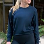 Fabletics NWOT  Julie Dolman Sleeve Crew Sweatshirt Photo 2