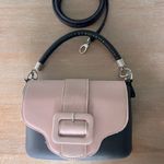 Good condition o pocket with 2 interchangeable flaps and handle. Black Photo 2