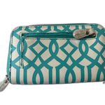 Kate Landry  wallet Photo 6