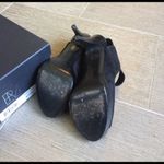 Pelle Moda suede 4” high heels 6.5 Black Photo 3