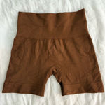 Set Active  Biker Shorts Photo 0