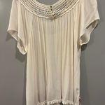 Eyeshadow Blouse Photo 1