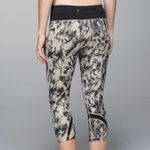 Lululemon Run: Inspire Crop II All Luxtreme Great Granite Black Mojave Tan Sz 8 Photo 3