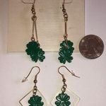 Vintage Gold Tone Dangling Shamrock Clover St. Patrick's Day Pierced Earrings Green Photo 3