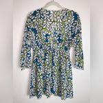 Daniel Benjamin: A deep V Photo 5