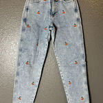 Arizona High Rise Mom Jeans Women’s 9 Light Wash Cherry Embroidered Denim Photo 0
