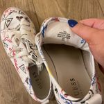 Guess  women’s trendy shoes size 7.5 Photo 4