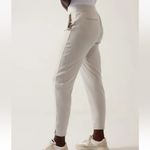 Athleta Brooklyn Pants Athletic Size 4 Abalone Grey Color Cream Ivory Photo 3