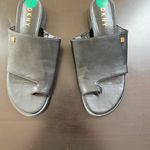 DKNY Black Leather Slippers/ Flat Slide -In Photo 1